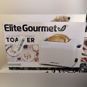 Elite Gourmet Two Slice Cool Touch Toaster in White